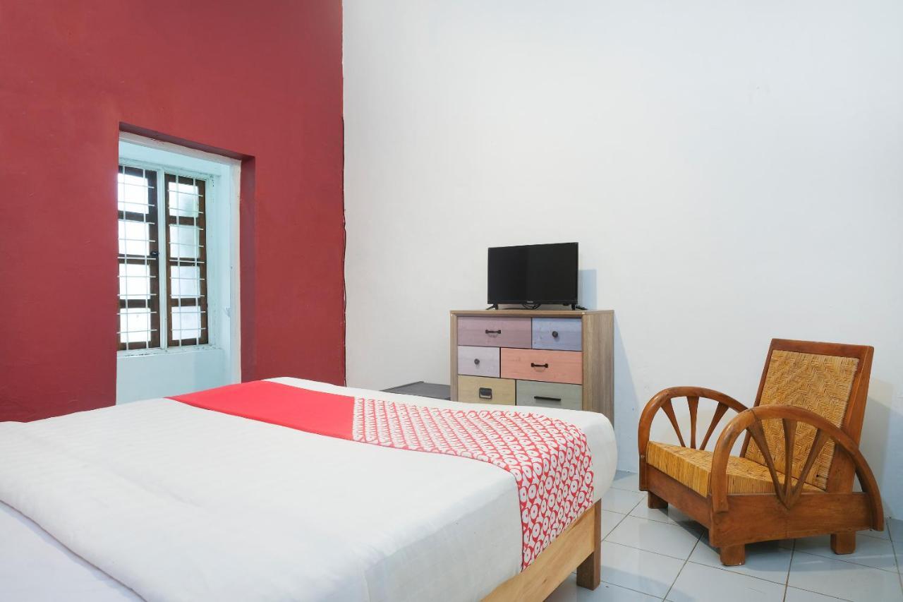 Oyo 287 Rumah Eyang Near Rsud Kota Yogyakarta Hotel Екстериор снимка
