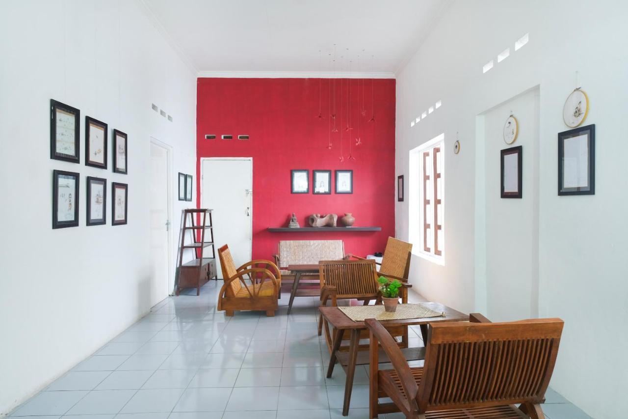 Oyo 287 Rumah Eyang Near Rsud Kota Yogyakarta Hotel Екстериор снимка