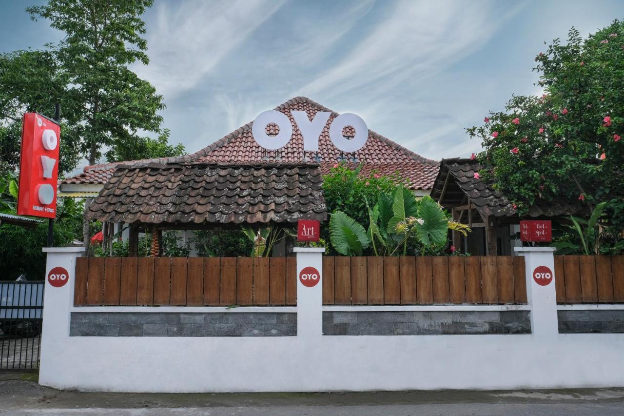 Oyo 287 Rumah Eyang Near Rsud Kota Yogyakarta Hotel Екстериор снимка