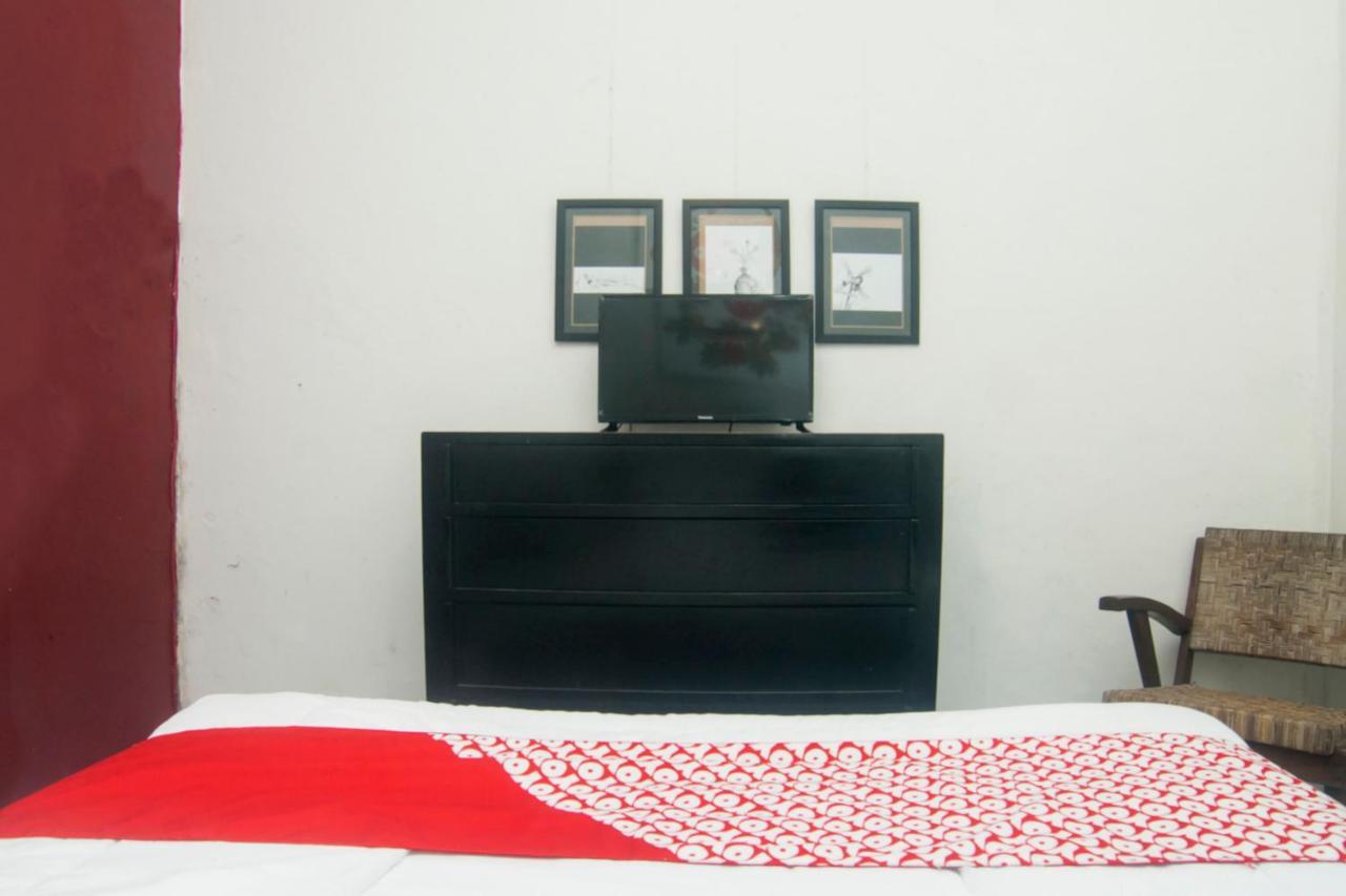 Oyo 287 Rumah Eyang Near Rsud Kota Yogyakarta Hotel Екстериор снимка