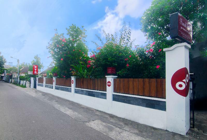 Oyo 287 Rumah Eyang Near Rsud Kota Yogyakarta Hotel Екстериор снимка