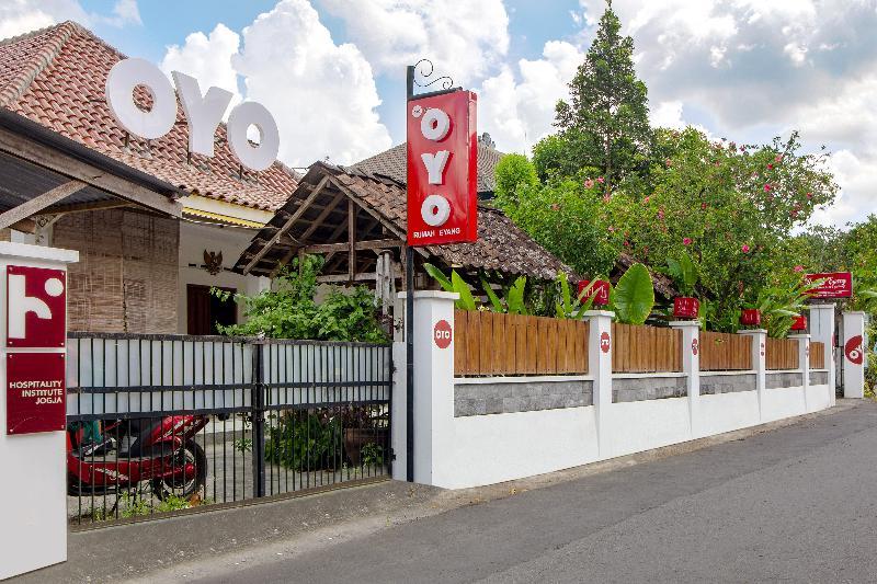 Oyo 287 Rumah Eyang Near Rsud Kota Yogyakarta Hotel Екстериор снимка