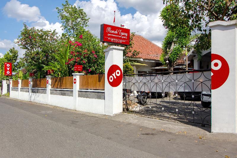 Oyo 287 Rumah Eyang Near Rsud Kota Yogyakarta Hotel Екстериор снимка
